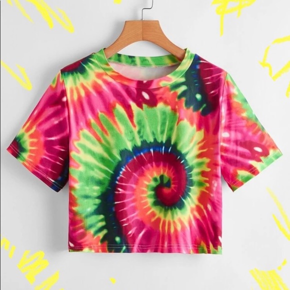 Tops - 😍FIRM! NEW! Tie Dye Crop Top Medium